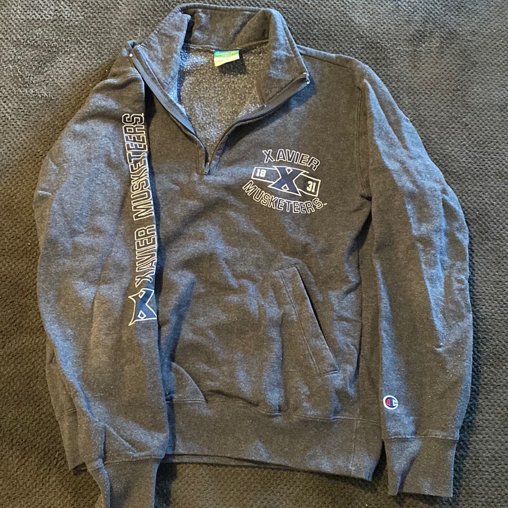 Gray Champion Xavier University quarter zip, size small